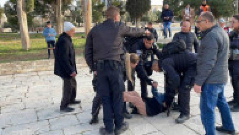 Poliția israeliană a atacat musulmani din Moscheea al-Aqsa, în Ierusalimul de Est. Foto: Profimedia Images | Poza 6 din 8