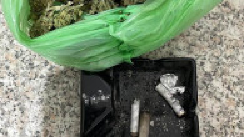 Poliţiştii BCCO au pus în aplicare nouă mandate de percheziţie domiciliară în municipiul Bucureşti, în acest caz. Foto: IGPR | Poza 1 din 4