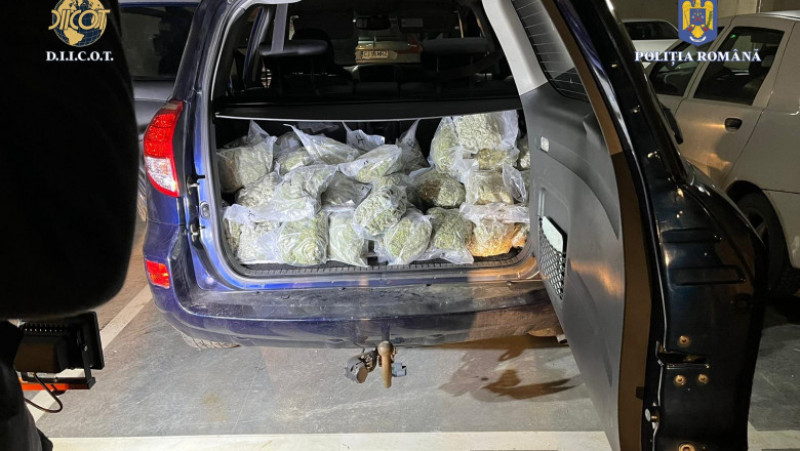 Peste 45 de kilograme de droguri găsite de DIICOT în Cluj. Trei persoane au fost arestate preventiv. Foto: DIICOT Cluj