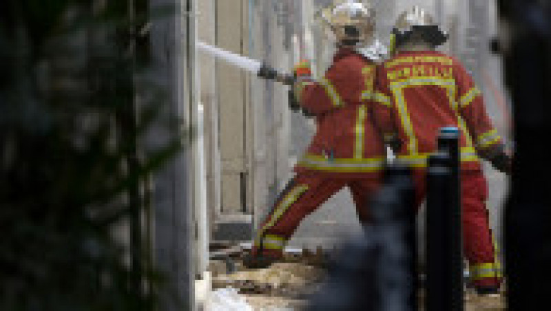 Un bloc s-a prăbușit după ce a fost auzită o explozie puternică în cartierul central La Plaine din Marsilia. Foto: Profimedia Images | Poza 1 din 13