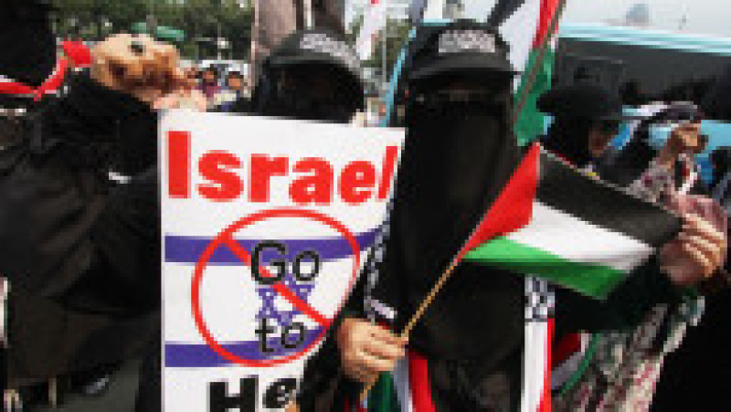 Luna trecută au avut loc proteste în capitala Jakarta împotriva participării Israelului la competiţia Under-20, într-o ţară cu populaţie majoritar musulmană. Foto: Profimedia Images | Poza 3 din 11