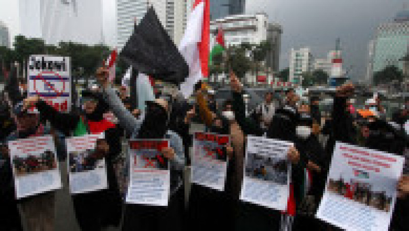 Luna trecută au avut loc proteste în capitala Jakarta împotriva participării Israelului la competiţia Under-20, într-o ţară cu populaţie majoritar musulmană. Foto: Profimedia Images | Poza 4 din 11