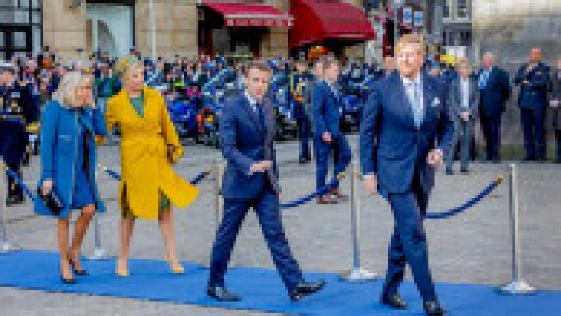 Emmanuel și Brigitte Macron, întâmpinați la Amsterdan de regele Willem-Alexander şi soţia lui, Maxima FOTO: Profimedia Images | Poza 31 din 43