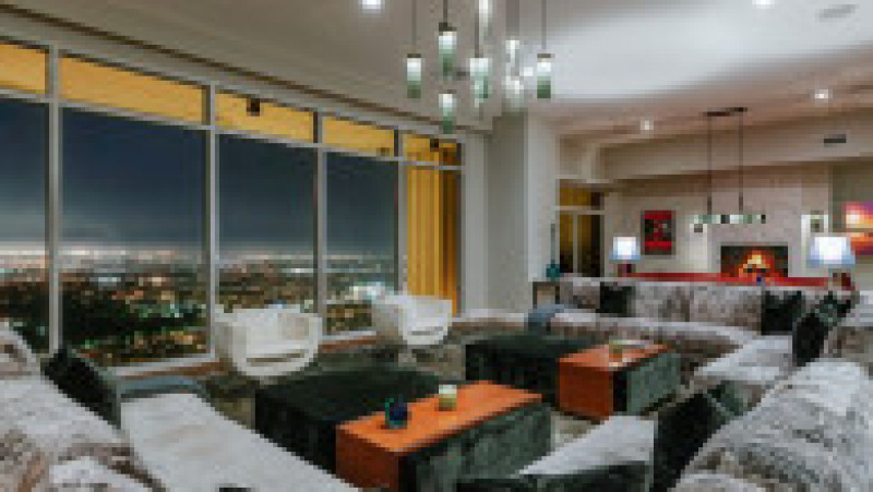 Rihanna a cumpărat cu 21 milioane $ apartamentul în care a locuit Matthew Perry din „Friends” FOTO: Profimedia Images | Poza 4 din 41