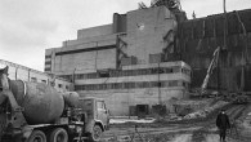 Pe 26 aprilie 1986, reactorul 4 al centralei nucleare Cernobîl din Ucraina a explodat, după șir de erori umane, provocând cel mai grav incident din istoria nucleară civilă. Sursa foto Profimedia Images | Poza 15 din 30