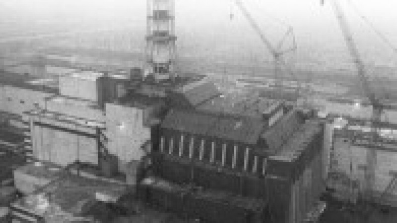 Pe 26 aprilie 1986, reactorul 4 al centralei nucleare Cernobîl din Ucraina a explodat, după șir de erori umane, provocând cel mai grav incident din istoria nucleară civilă. Sursa foto Profimedia Images | Poza 11 din 61