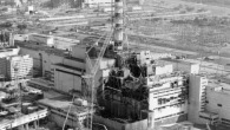 Pe 26 aprilie 1986, reactorul 4 al centralei nucleare Cernobîl din Ucraina a explodat, după șir de erori umane, provocând cel mai grav incident din istoria nucleară civilă. Sursa foto Profimedia Images | Poza 12 din 61