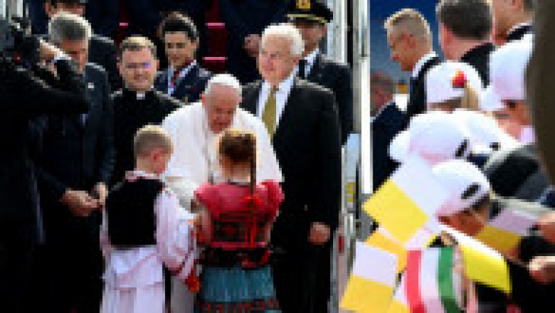 Papa Francisc a ajuns în Ungaria. Foto: Profimedia Images | Poza 6 din 6