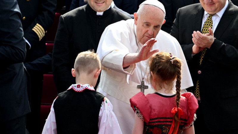 Papa Francisc a ajuns în Ungaria. Foto: Profimedia Images
