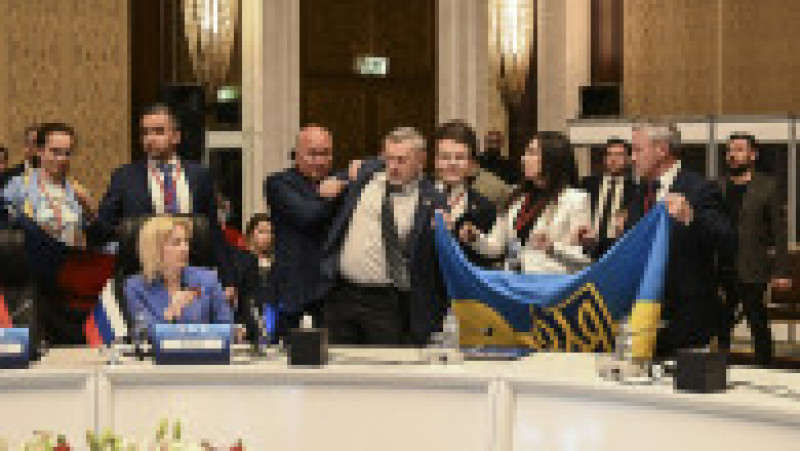 Scandal între reprezentanții Rusiei și ai Ucrainei, la o reuniunea în Turcia. Foto: Profimedia Images | Poza 1 din 4