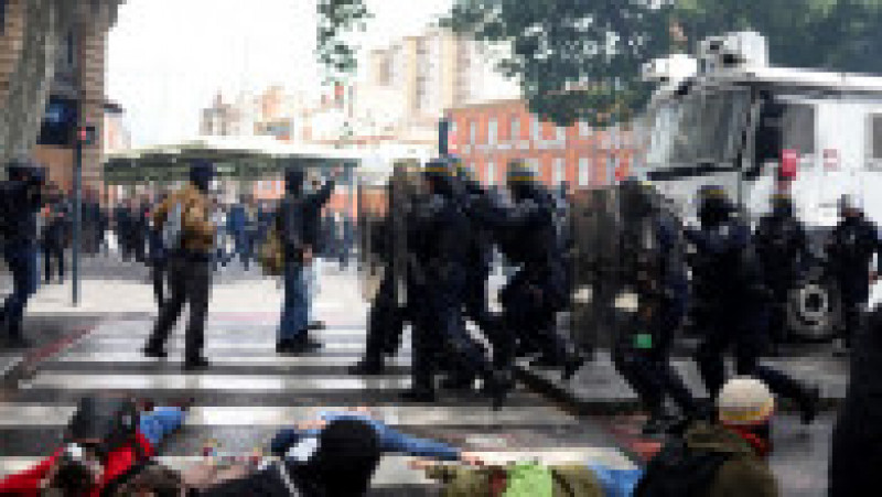 Noi proteste violente în Franța FOTO: Profimedia Images | Poza 16 din 18