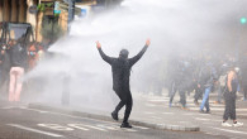 Noi proteste violente în Franța FOTO: Profimedia Images | Poza 8 din 18
