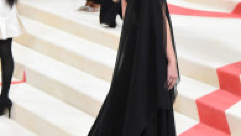 Margot Robbie, la Met Gala 2023 FOTO: Profimedia Images | Poza 13 din 49