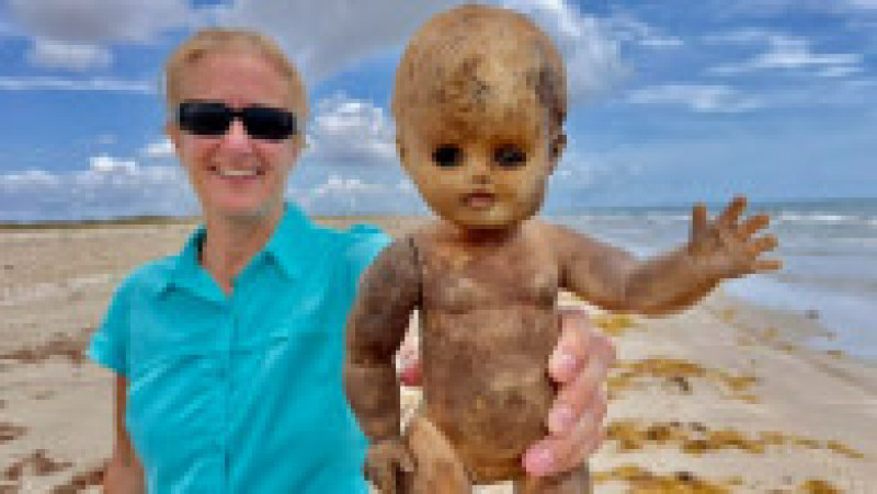 Păpuși înfricoșătoare și alte obiecte descoperite pe o plajă din Texas. Captură foto: Facebook: Mission-Aransas Reserve | Poza 6 din 14