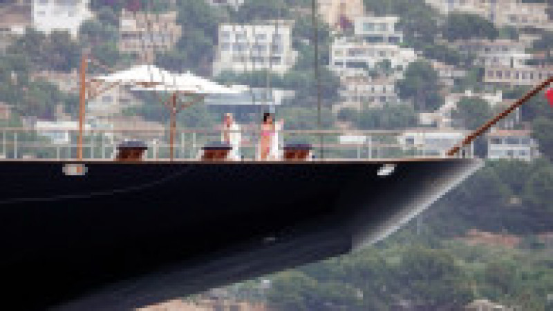 Jeff Bezos și iubita lui, Lauren Sanchez, își petrec prima vacanță pe mega iahtul de jumătate de miliard de dolari FOTO: Profimedia Images | Poza 32 din 39