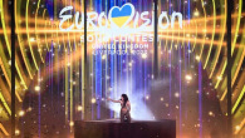 Loreen ține trofeul Eurovision 2023. Foto: Profimedia Images | Poza 12 din 15