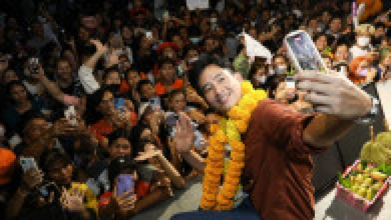  Pita Limjaroenrat, liderul partidului Move Forward, are șanse foarte mari să devină prim ministru Thailandei după alegerile legislative din 14 mai FOTO: Profimedia Images | Poza 6 din 18