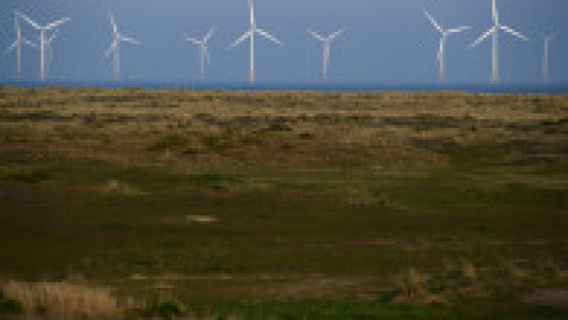 Turbinele eoliene au devenit principala sursă de electricitate în Marea Britanie. Cea mai mare "fermă" din lume va alimenta 6 milioane de case. Sursa foto Profimedia Images | Poza 3 din 22