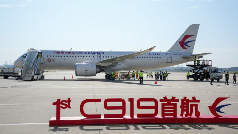 Primul avion de linie construit de China, C919, a efectuat cu succes zborul de inaugurare. Foto: Profimedia