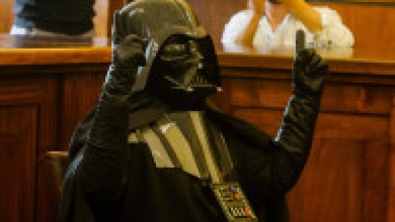 Darth Vader a fost „condamnat” la finalul unui proces pedagogic organizat în Chile. Foto: Profimedia Images | Poza 7 din 8