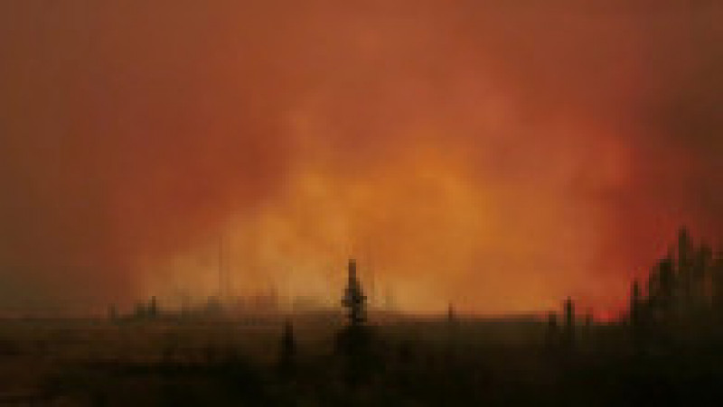 Fulgerele și vremea neobișnuit de caldă sunt de vină pentru incendiile din Canada, potrivit experților. FOTO: Profimedia Images | Poza 3 din 6