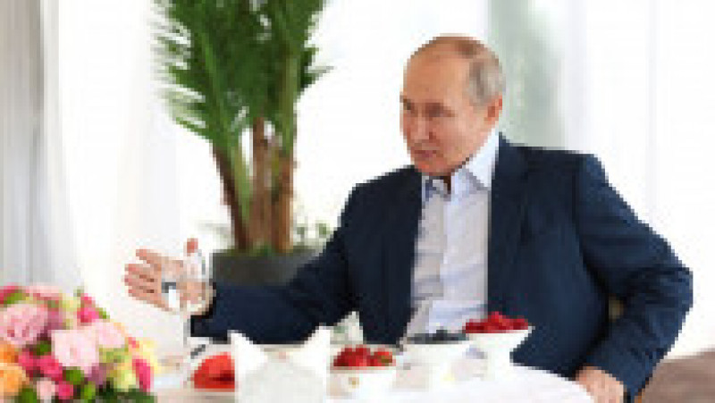 Putin l-a întâmpinat cu fructe pe Lukașenko la reședința sa de la malul Mării Negre. Foto: kremlin.ru | Poza 2 din 4