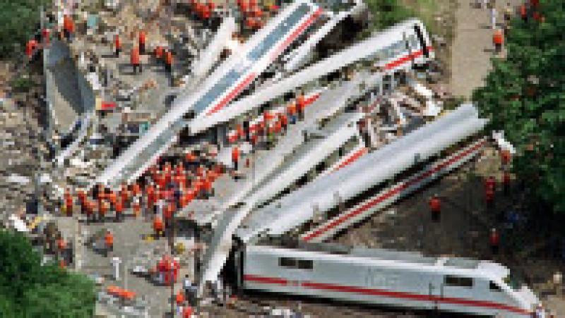 În urmă cu 25 de ani, în Germania avea loc cel mai grav accident feroviar din lume în care a fost implicat un tren de mare viteză. Sursa foto Profimedia Images | Poza 4 din 24