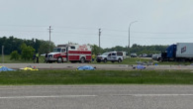 Cel puţin 15 oameni au murit într-un accident produs pe o autostradă din provincia Manitoba din Canada. FOTO: Profimedia Images | Poza 7 din 9