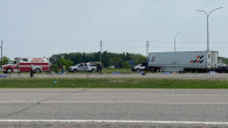 Cel puţin 15 oameni au murit într-un accident produs pe o autostradă din provincia Manitoba din Canada. FOTO: Profimedia Images | Poza 8 din 9