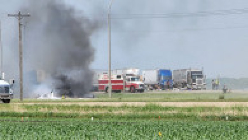 Cel puţin 15 oameni au murit într-un accident produs pe o autostradă din provincia Manitoba din Canada. FOTO: Profimedia Images | Poza 5 din 9