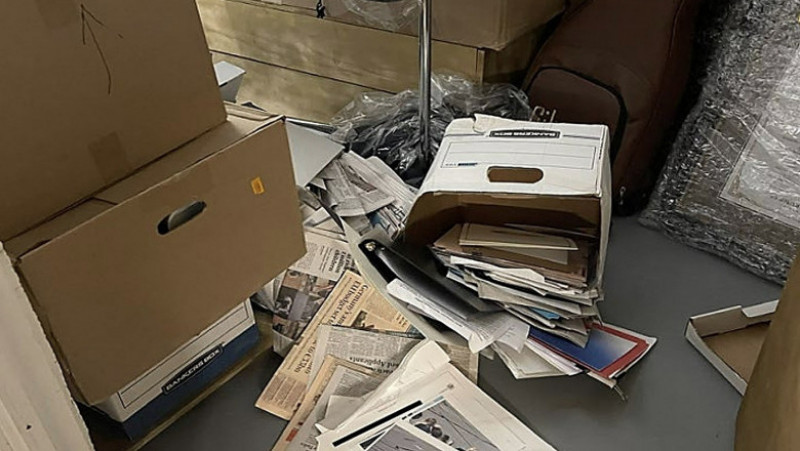 Cutii cu documente găsite într-o debara cu haine la reședința lui Donald Trump. Foto: Profimedia