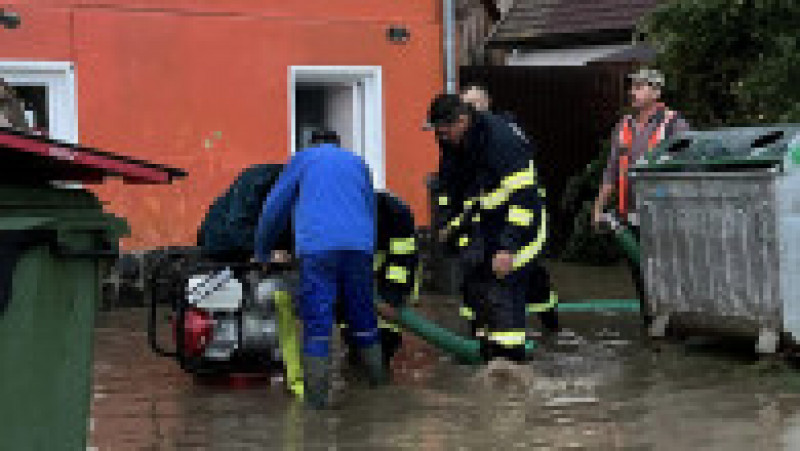 18 județe s-au aflat sub cod portocaliu și roșu de inundații. FOTO: Facebook ISU Sibiu | Poza 12 din 15