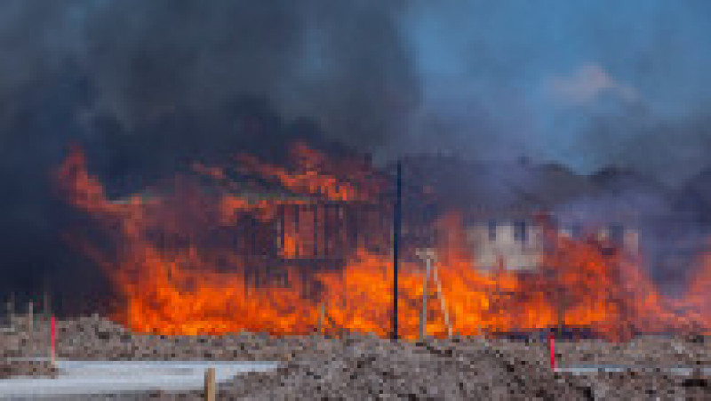  Sute de incendii au scăpat de sub control în Canada. Foto: Profimedia | Poza 9 din 10