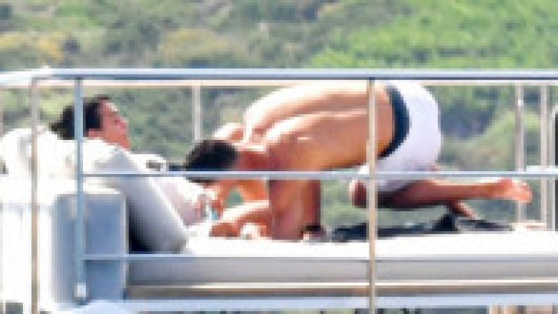 Cristiano Ronaldo, iubita lui, Georgina Rodriguez, și copiii lor petrec în această perioadă o vacanță de lux pe un iaht, în largul coastelor Sardiniei FOTO: Profimedia Images | Poza 24 din 50