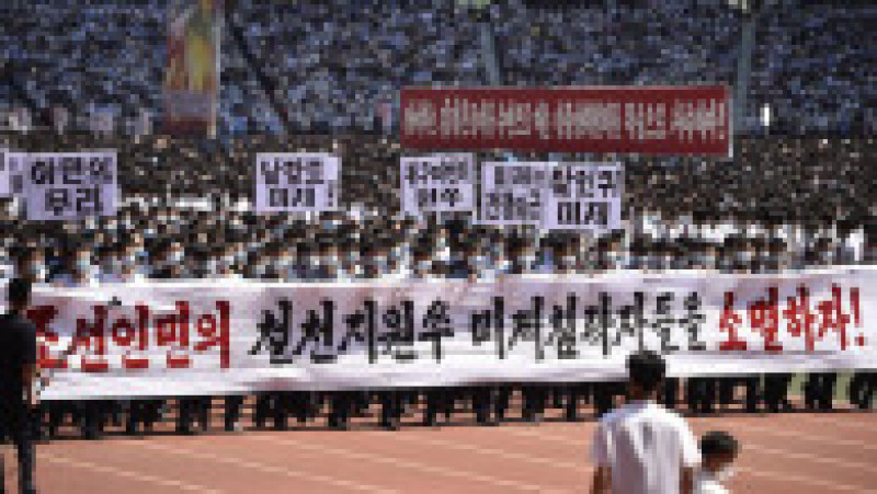 120.000 de nord-coreeni au fost aduși la o defilare uriașă împotriva SUA. Sursa foto: Profimedia Images | Poza 5 din 11