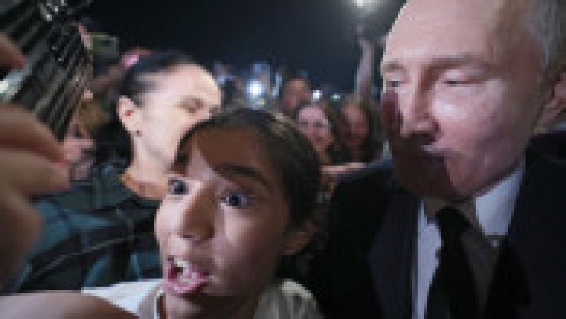 Vladimir Putin a făcut baie de mulțime în Daghestan FOTO: Profimedia Images | Poza 3 din 7