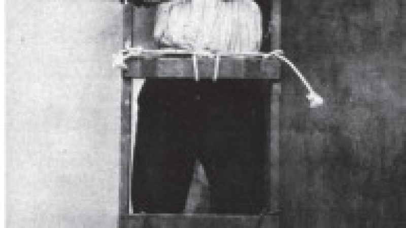Harry Houdini, înaintea unei cascadorii. Foto: Profimedia Images | Poza 7 din 15