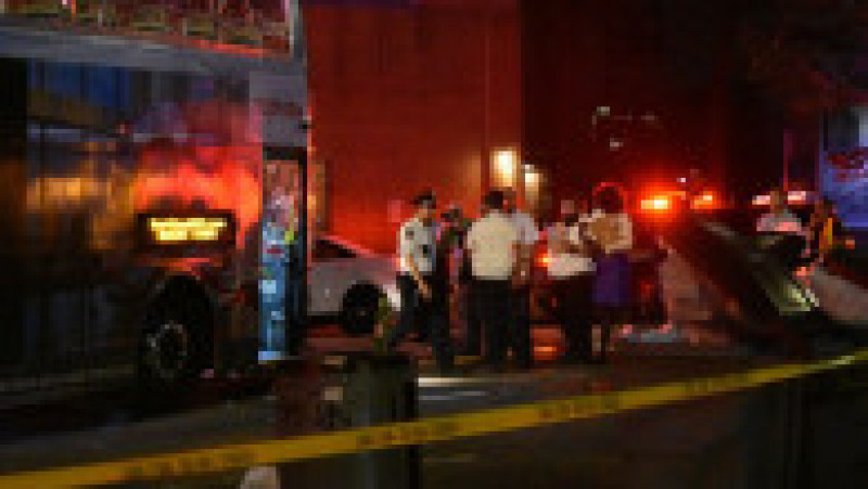 Peste 80 de persoane au fost rănite în urma coliziunii a două autobuze care a avut loc joi seară în Manhattan. FOTO: Profimedia Images | Poza 9 din 10
