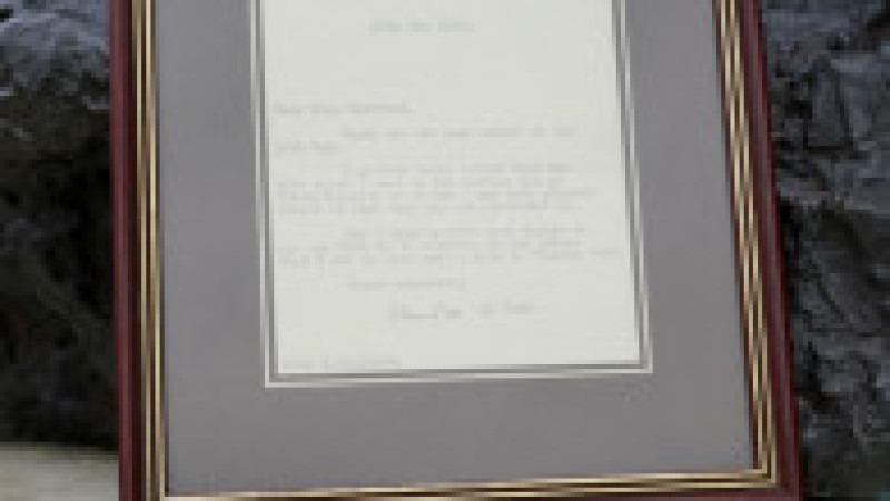 Un trabuc fumat pe jumătate de Winston Churchill şi o pipă care i-a aparţinut lui Harold Wilson vor fi scoase la vânzare de casa de licitaţii Catherine Southon Auctioneers and Valuers pe 19 iulie. Foto: Profimedia | Poza 6 din 6