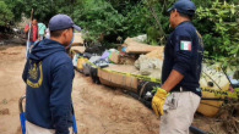 29 de oameni au murit și 19 au fost răniți după ce un autocar s-a prăbușit într-o râpă, în sudul Mexicului. FOTO: Profimedia Images | Poza 4 din 4