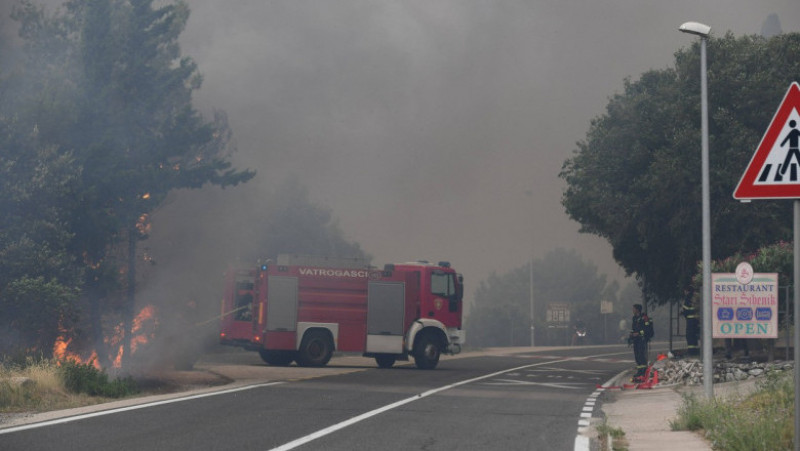 Incendiile de vegetație au afectat unele zone din Croația, în apropiere de coasta Adriaticii. FOTO: Profimedia Images