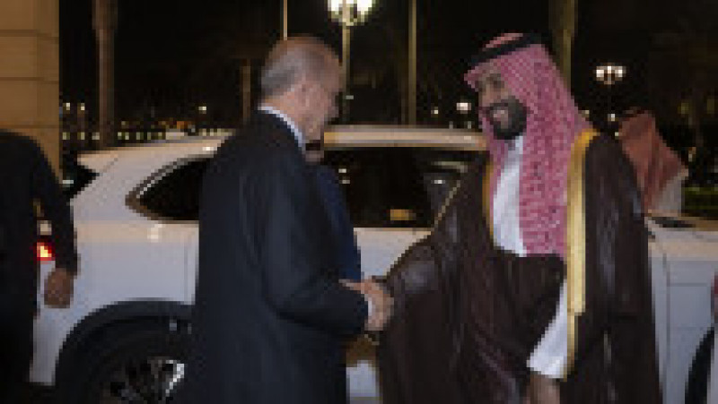 Ca să evite FMI, Erdogan caută 50 de miliarde în Golf. Cadoul cu care a vrut să-l impresioneze pe prințul moștenitor al Arabiei Saudite. FOTO: Profimedia Images | Poza 5 din 9