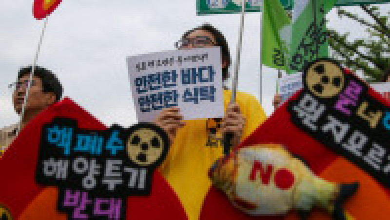 Panica și protestele au apărut după anunțul autorităților japoneze că vor deversa apele reziduale tratate de la centrala nucleară Fukushima în mare. Foto: Profimedia Images | Poza 2 din 4