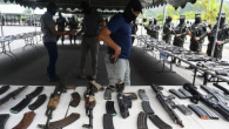 Autorităţile din Honduras au distrus un adevărat arsenal confiscat în închisorile din țară. Foto: Profimedia | Poza 5 din 16
