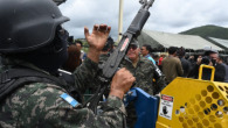 Autorităţile din Honduras au distrus un adevărat arsenal confiscat în închisorile din țară. Foto: Profimedia | Poza 7 din 16