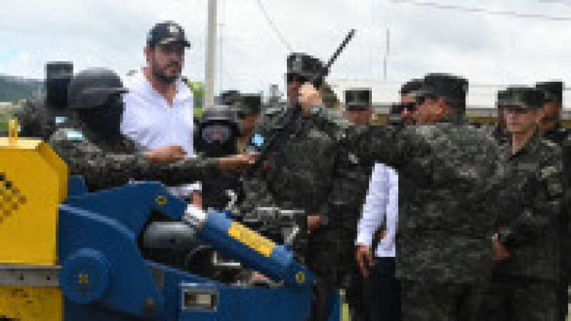 Autorităţile din Honduras au distrus un adevărat arsenal confiscat în închisorile din țară. Foto: Profimedia | Poza 16 din 16