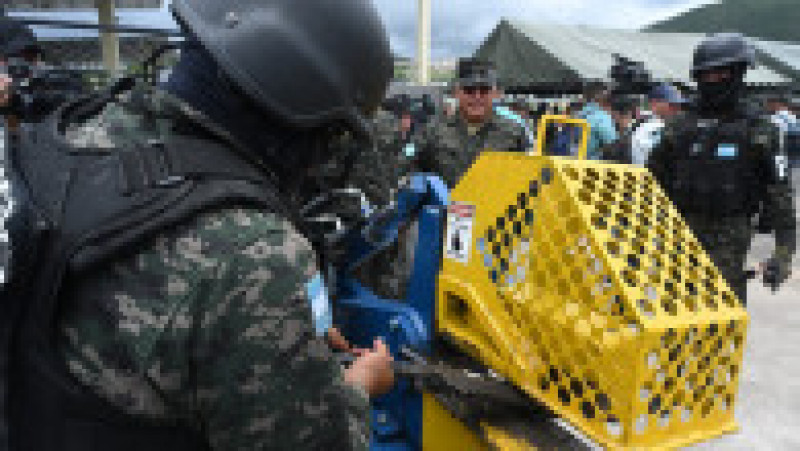 Autorităţile din Honduras au distrus un adevărat arsenal confiscat în închisorile din țară. Foto: Profimedia | Poza 13 din 16