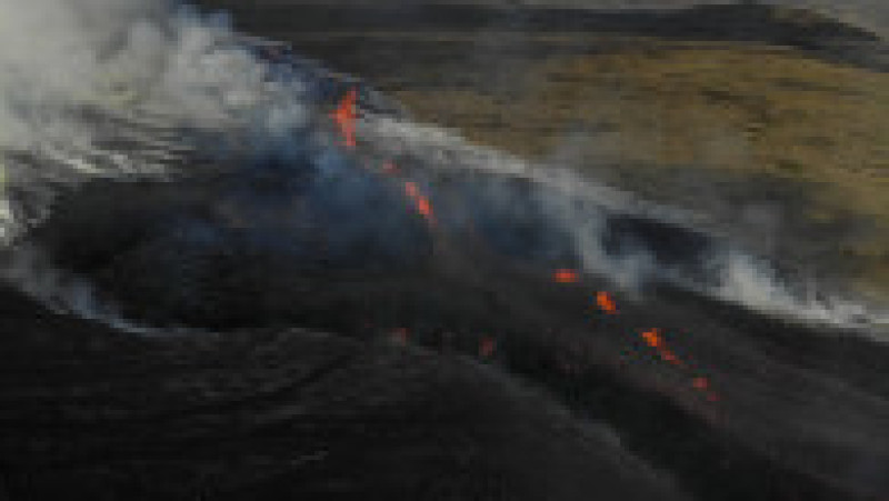 Este a treia oară în doi ani când lava iese din pământ în această zonă. Foto: Profimedia Images | Poza 19 din 26