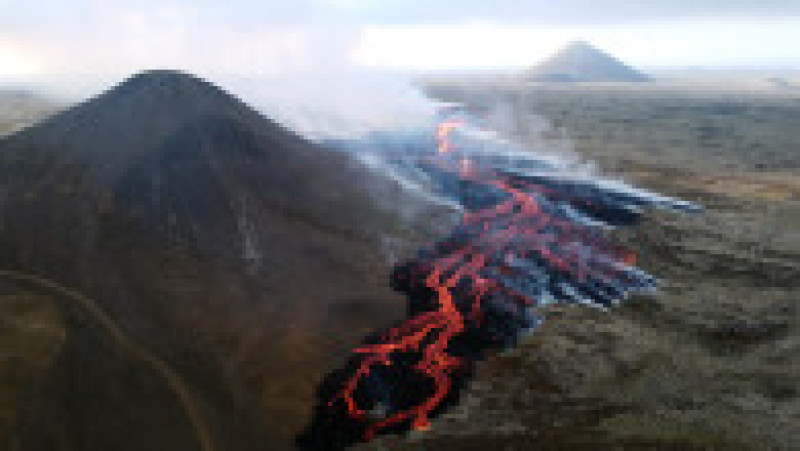 Este a treia oară în doi ani când lava iese din pământ în această zonă. Foto: Profimedia Images | Poza 5 din 26