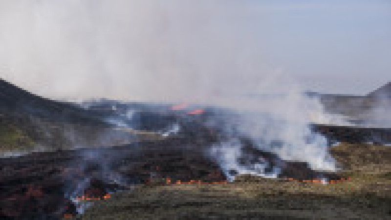Este a treia oară în doi ani când lava iese din pământ în această zonă. Foto: Profimedia Images | Poza 8 din 26